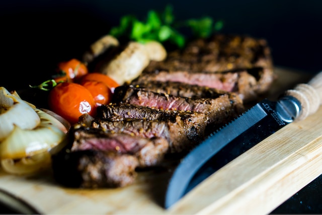 Steak Medium Rare, Apa yang Membuatnya Begitu Istimewa?