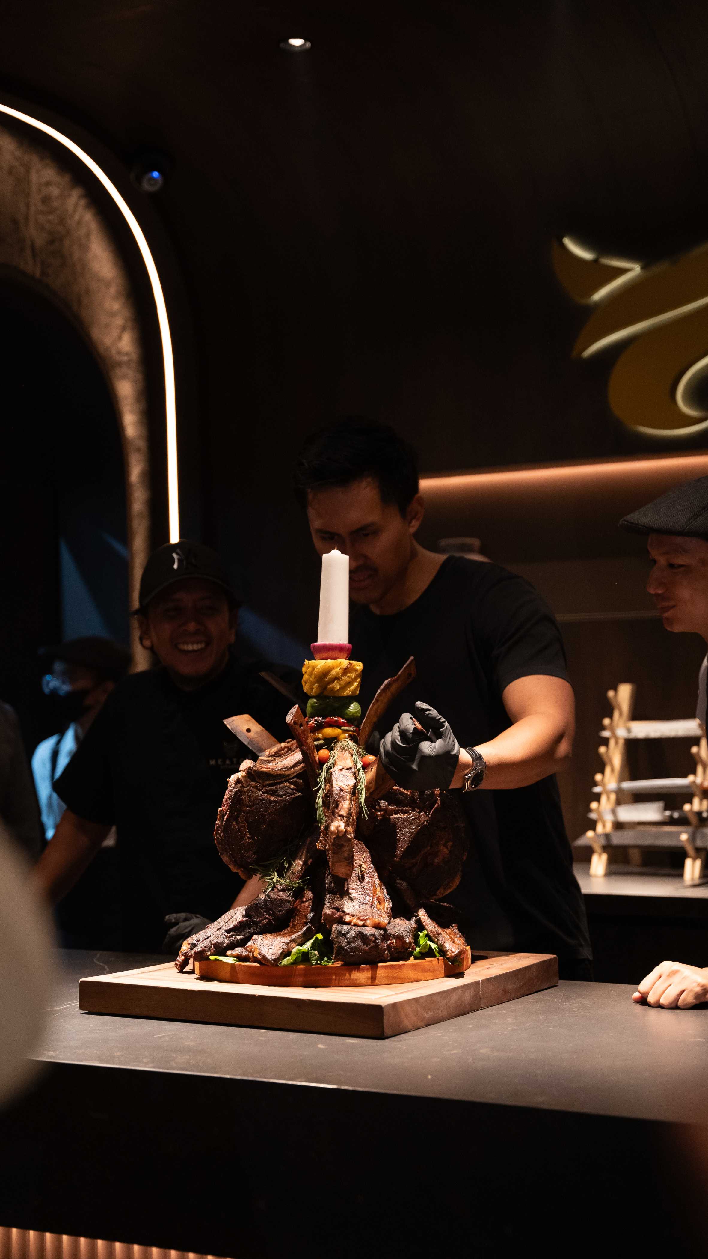 Meatguy Steakhouse Rayakan Ulang Tahun Pertama dengan Meat Tower!